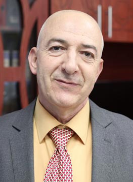 الدكتور نضال سلامة